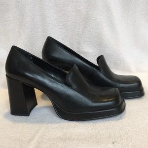Nine West pumps black